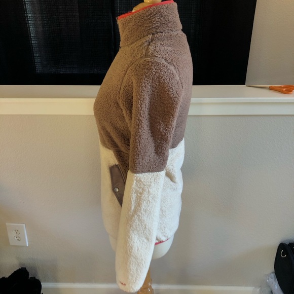 Marmot Jacket - Picture 2 of 5